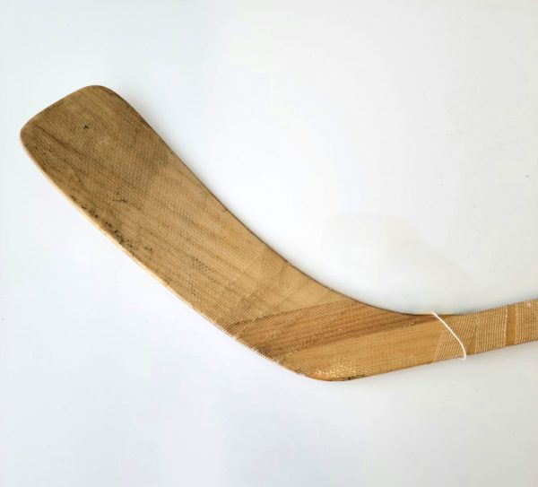 1981 Canada Cup - Team Canada Signed Hockey Stick (HOF signatures)
