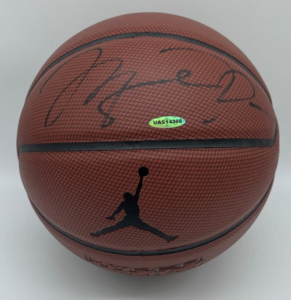 Michael Jordan Signed Basketball Upper Deck COA