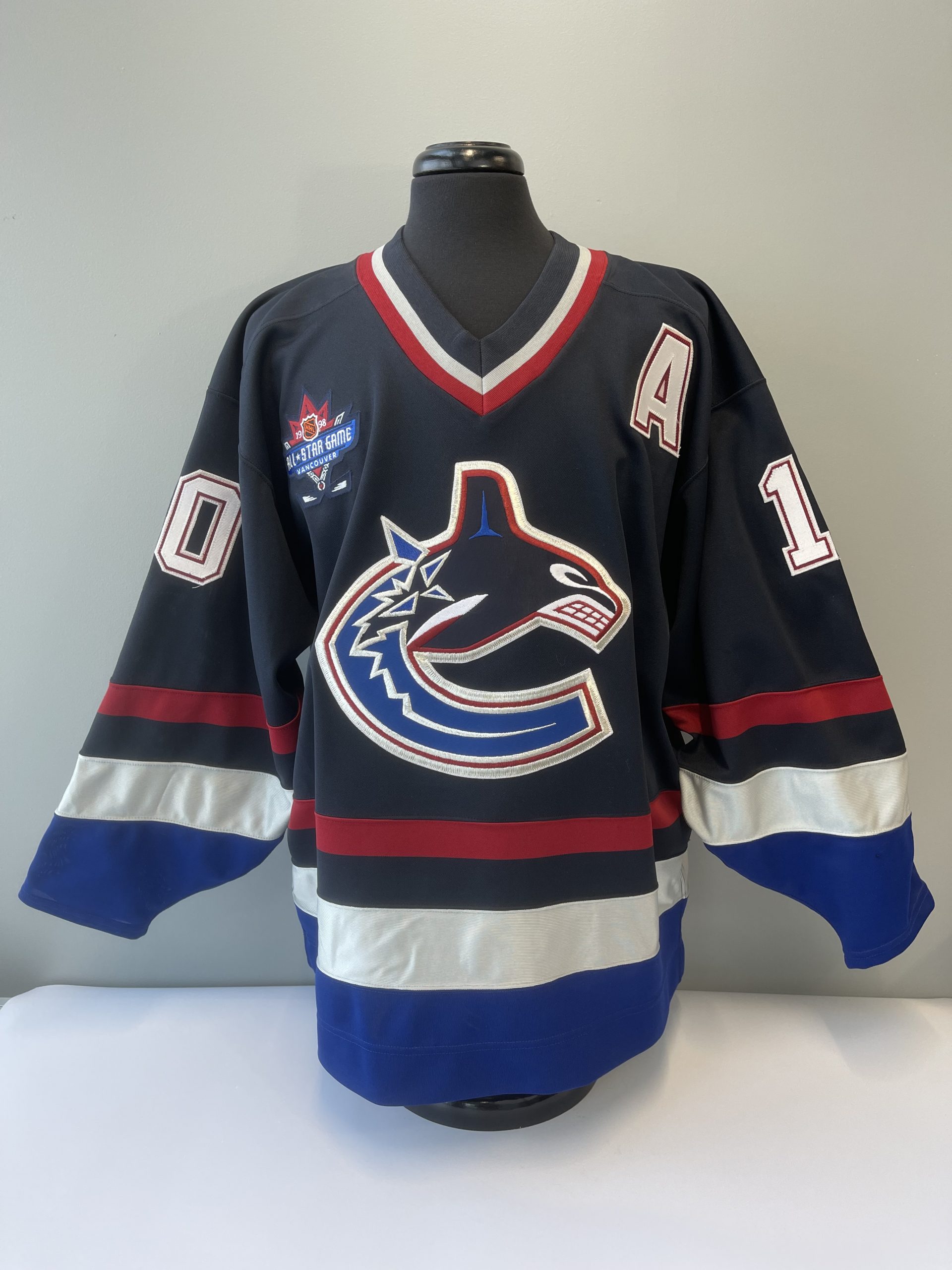 PAVEL BURE Signed Vancouver Canucks White Retro CCM jersey - NHL Auctions