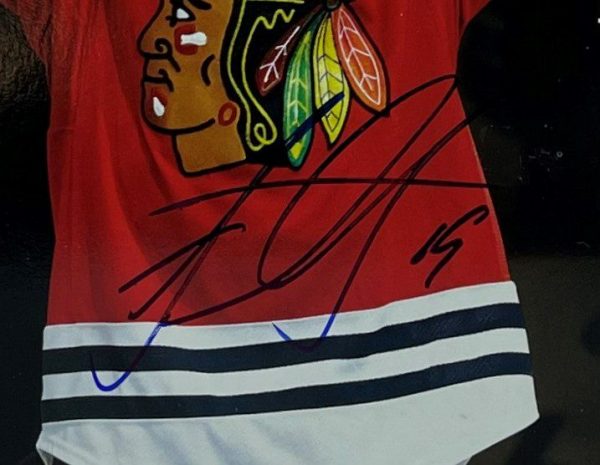 Jonathan Toews Blackhawks 2015 Stanley Cup Champions Autographed Magazine (JSA COA)