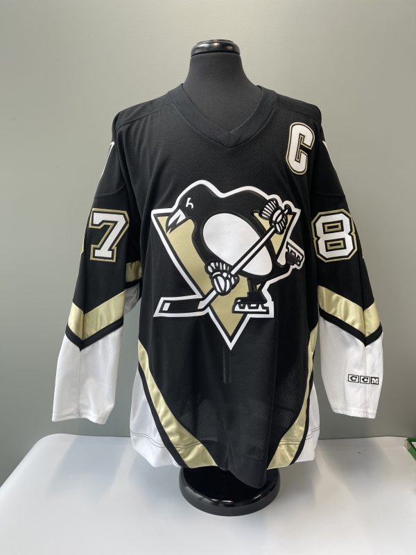 Sidney Crosby Penguins Autographed Jersey w/ JSA COA