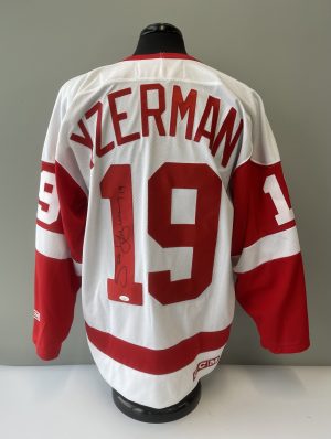 Steve Yzerman Red Wings Authenticated JSA Autographed Jersey #19