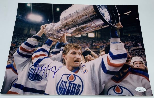 Wayne Gretzky Edmonton Oilers Autographed 11x14 Photo w/ JSA COA