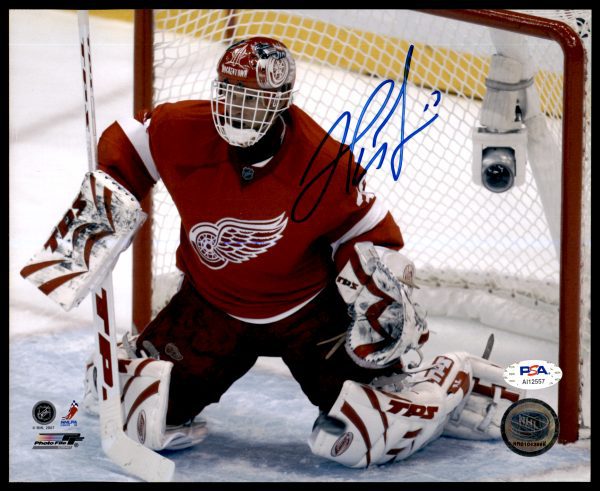 Dominik Hasek Detroit Red Wings Autographed 8x10 Photo w/PSA COA