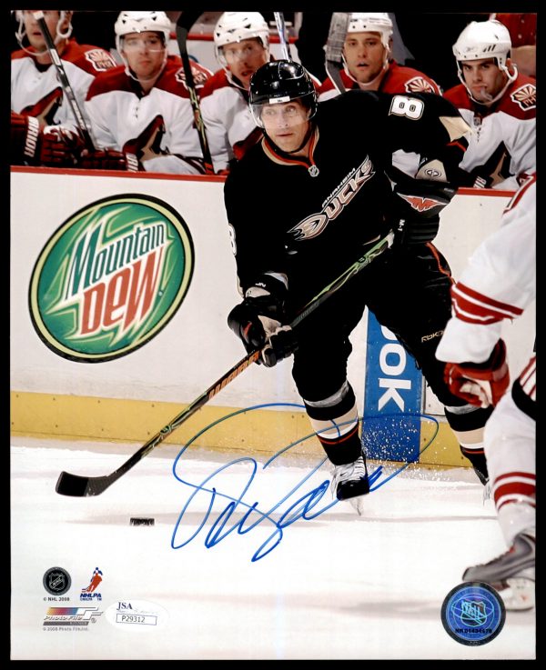 Teemu Selanne Anaheim Ducks Autographed 8x10 Photo w/JSA COA