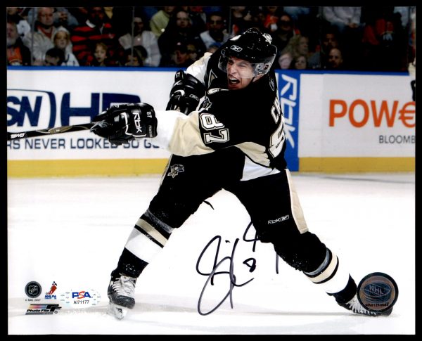 Sidney Crosby Pittsburgh Penguins Autographed 8x10 Photo w/PSA COA