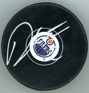 Duncan Keith Oilers Autograph Puck w/ COA