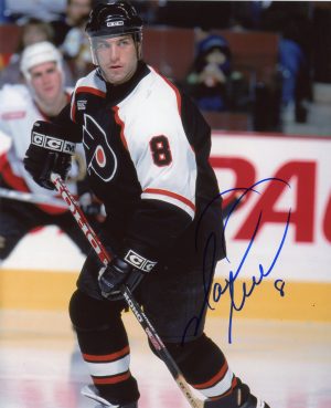 Mark Recchi Autographed 8X10 Phildelphia Flyers