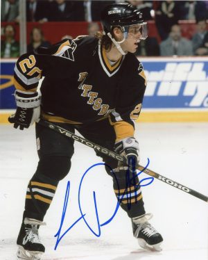 Luc Robitaille Autographed 8X10 Pittsburgh Penguins