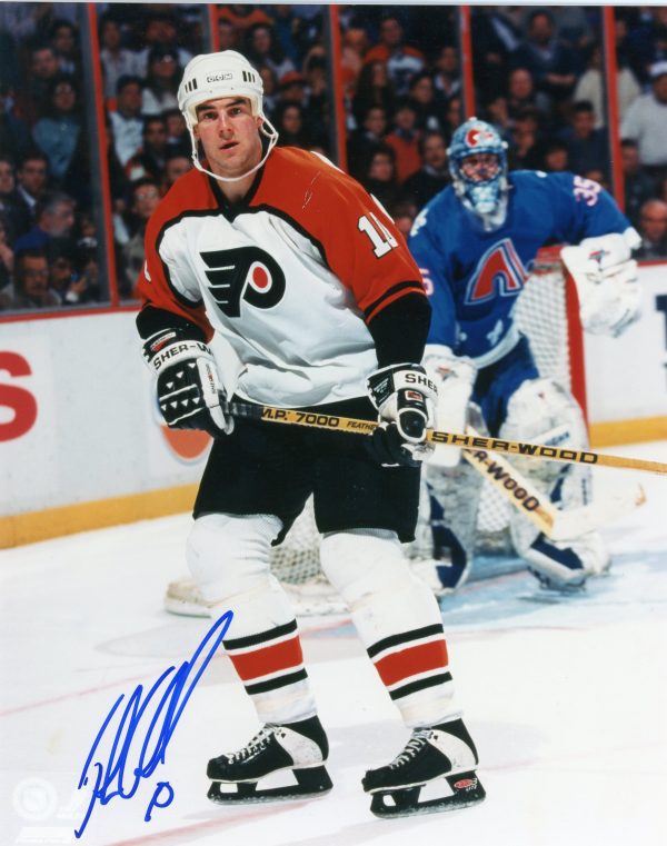 John Leclair Autographed 8X10 Philadelphia Flyers