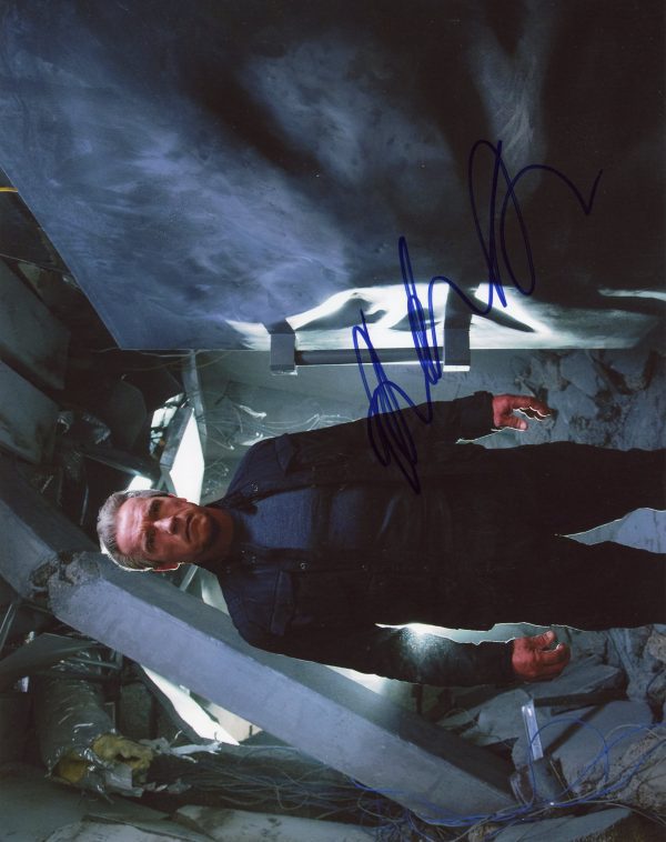 Arnold Schwarzenegger Autographed 8x10 Photo w/COA