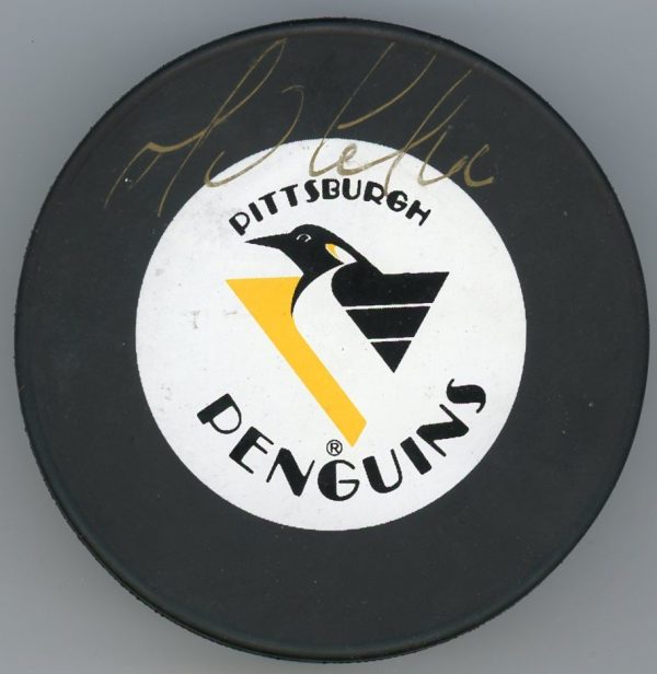 Mario Lemieux Pittsburg Penguins Signed Puck w/JSA COA