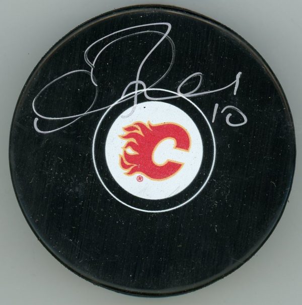 Gary Roberts Calgary Flames Signed Puck w/COA