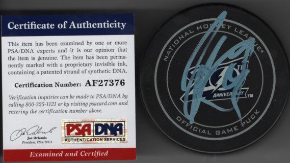Steven Stamkos Lightning Authenticated PSA/DNA Autographed Hockey Puck w/COA